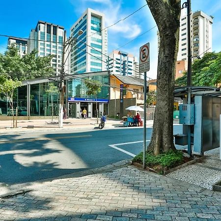 Flat Em Frente Ao Metro Moema Сао Паоло Екстериор снимка